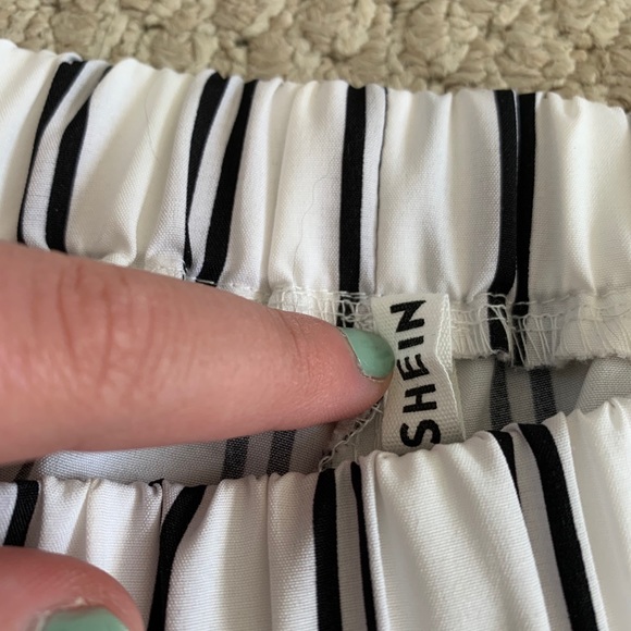 SHEIN pants - Picture 2 of 2